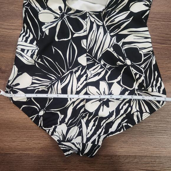 Miraclesuit One Piece‎ Swimsuit 12/14 Beach Vacation Resortwear Poolside Coastal - Picture 6 of 6